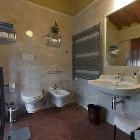 Lammari Sleeps 27 Pool Air Con Wifi Piaggiori