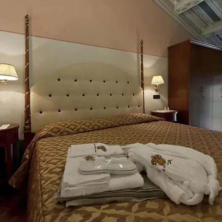 Villa Lammari Sleeps 27 Pool Air Con Wifi Piaggiori