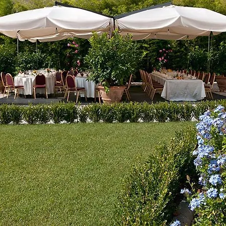Lammari Sleeps 27 Pool Air Con Wifi * Piaggiori